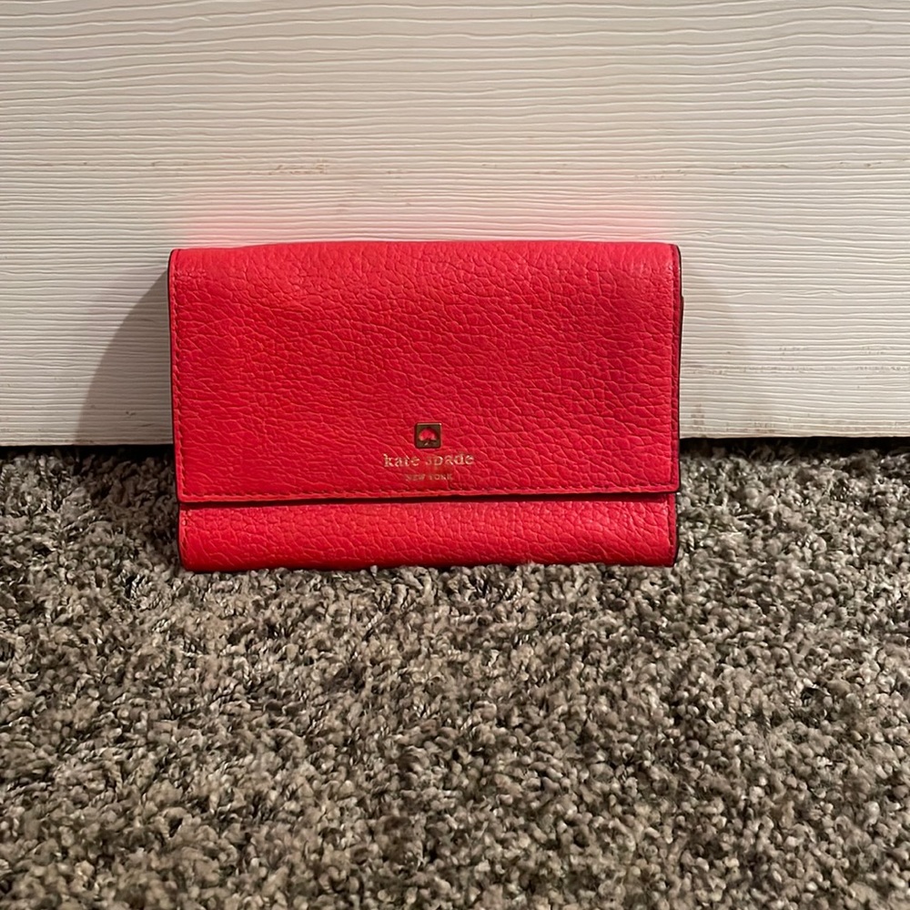 red kate spade clutch